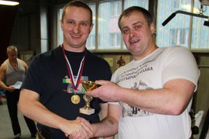 В Великих Луках состоялся Чемпионат по гиревому спорту (фото)