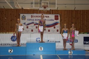 В Великих Луках прошли соревнования на Кубок Псковской области по художественной гимнастике (ФОТО)