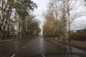 В Великих Луках из-за прорыва трубы затопило улицу (ФОТО)