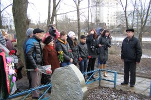 В Великих Луках сегодня вспоминали героев-подпольщиков (ФОТО)