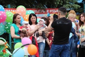 В Великих Луках чествовали близнецов (ФОТО)