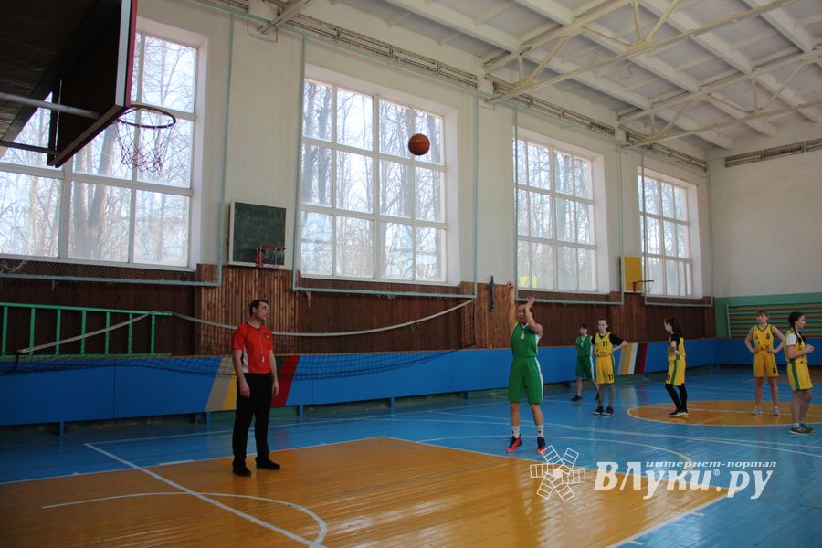 Великолучанки завоевали золото на открытом турнире по баскетболу (ФОТО)