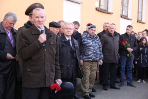 В школе №9 состоялось открытие мемориальной доски (фоторепортаж)