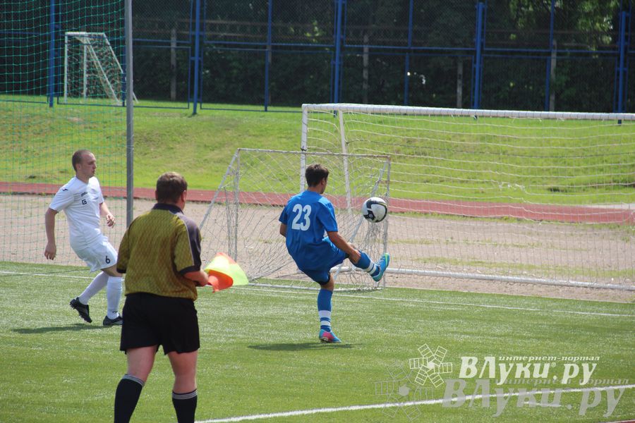 Футбольный матч в рамках Чемпионата Псковской области