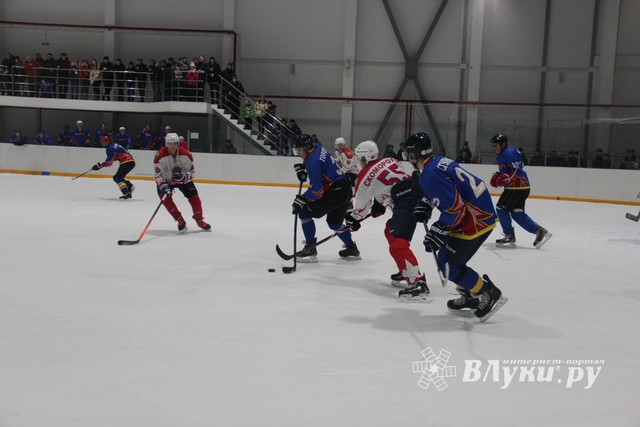 ХК «ЛукиСпорт» обыграл псковскую «Звезду» (ФОТО)