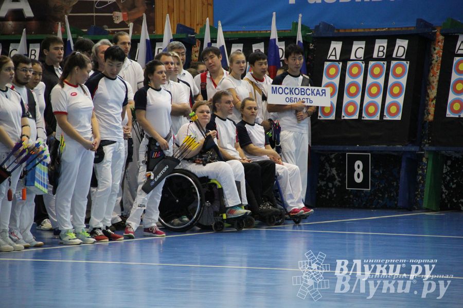 В Великих Луках стартовали всероссийские соревнования лучников (фото)