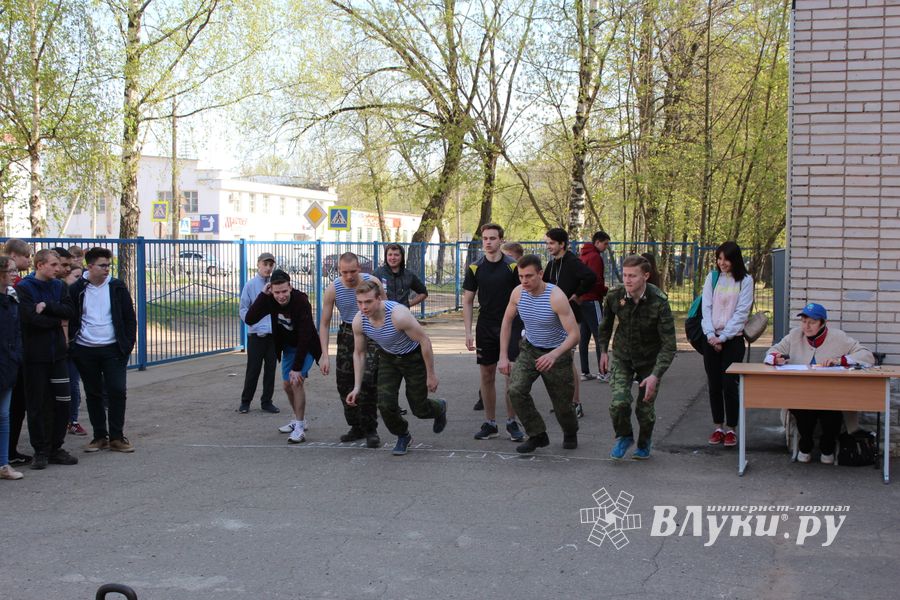 В Великих Луках спасали «заложников» (ФОТО)