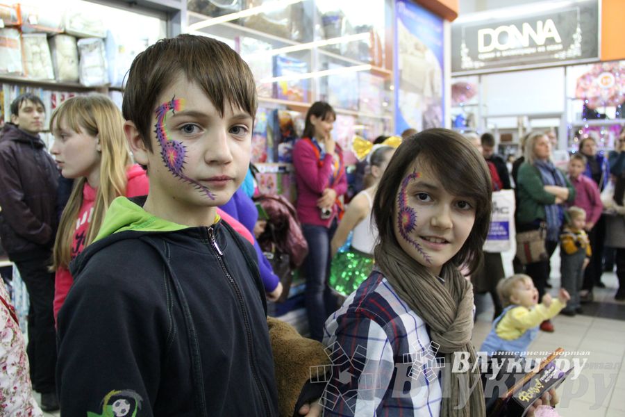 Ночь распродаж в ТЦ «Апельсин»