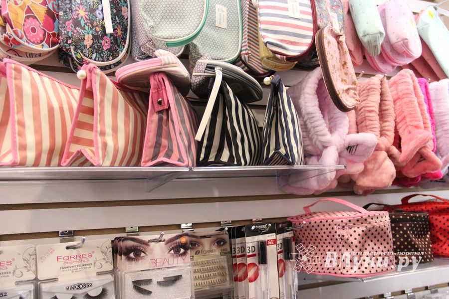 В Великих Луках открылся первый антикризисный магазин «FixZone» (ФОТО)