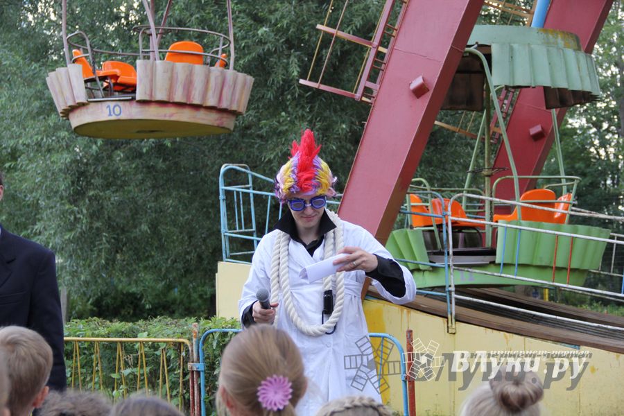 ​В Великих Луках сказочный «Праздник мороженого» подарил радость детям