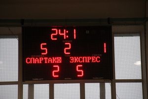 В Великих Луках продолжается Первенство города по мини-футболу (фото)