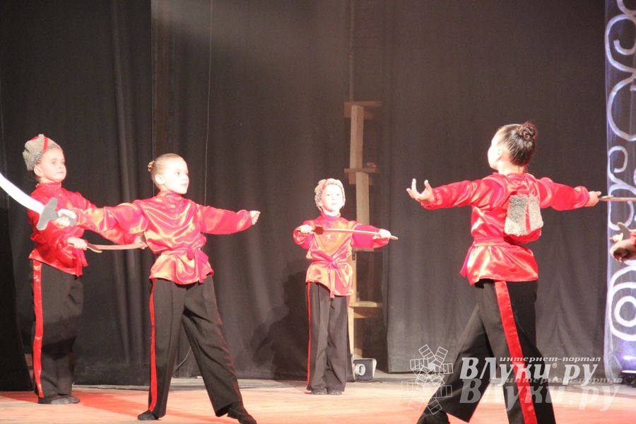 В доме культуры имени Ленина прошел концерт, посвященный Международному дню танца (фото)