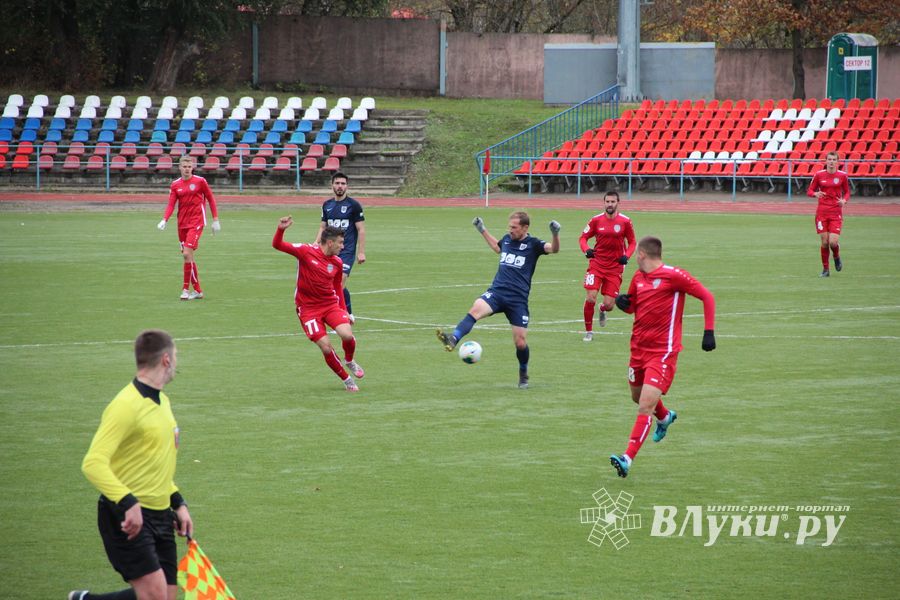 «Луки-Энергия» уступила «Ленинградцу» в домашнем матче (ФОТО)
