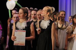 Великие Луки встретили День танца (ФОТО)