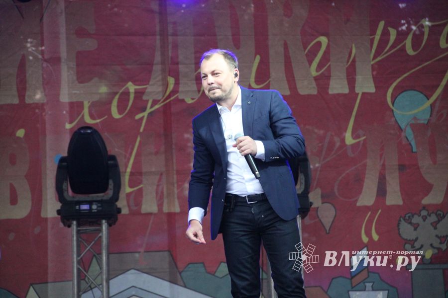 День города: концерт, аэростаты и салют (ФОТО)