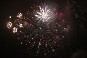 Великие Луки к встрече Нового года готовы (ФОТО)