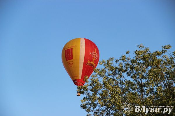 В Великих Луках сегодня стартовал предварительный набор волонтеров на 28-ю Международную встречу воздухоплавателей (18+)