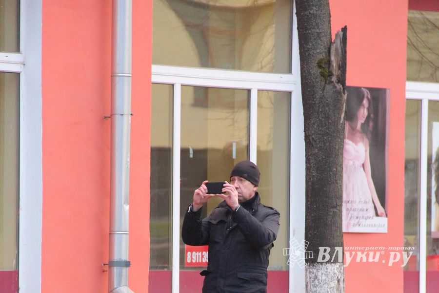 Теперь у всех великолучан есть фото или видео с «Тяжмаш» (ФОТО)