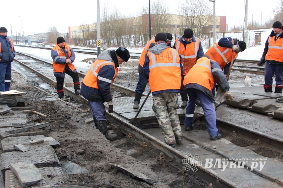 Лазавицкий переезд временно закрыт (ФОТО)