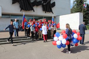 Великолучане отмечают День флага (ФОТО)