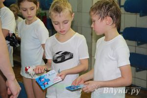 Юные великолучане соревновались за кубок Деда Мороза (фото)