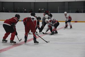 Уверенная победа «Экспресса» на ледовой арене (ФОТО)