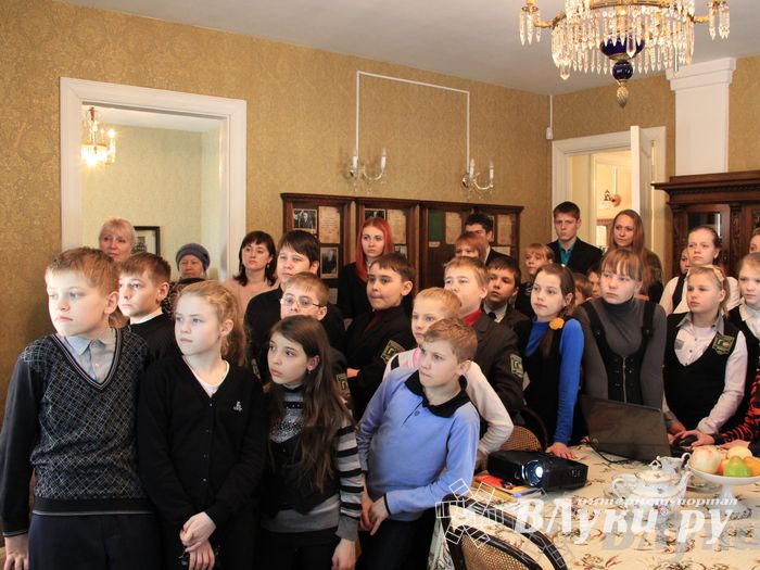 В Великих Луках почтили память академика Виноградова