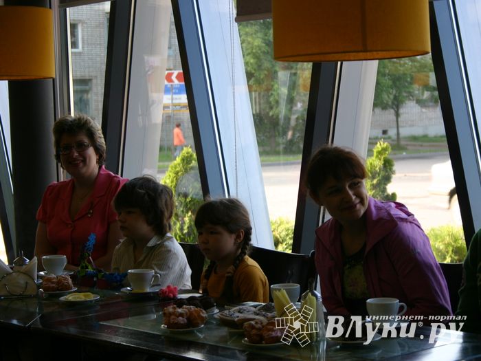 Великолукские школьники посетили "Литературное кафе"