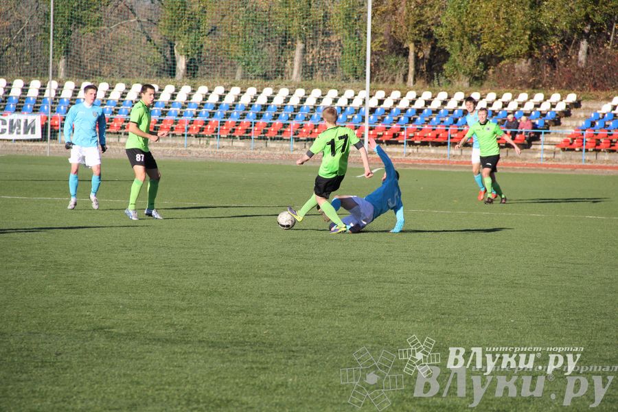 Футбольный матч «Луки-Энергия» — «Карелия» (фото)