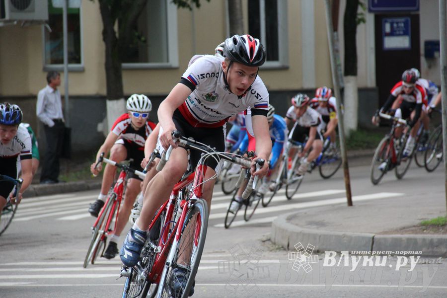 Гонка-критериум по велосипедному спорту