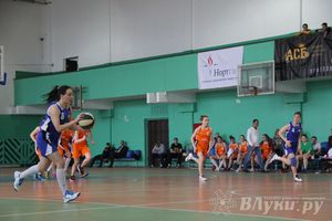 игра за 1 место, девушки: НГУ (Санкт-Петербург) — ВЛГАФК (В. Луки)