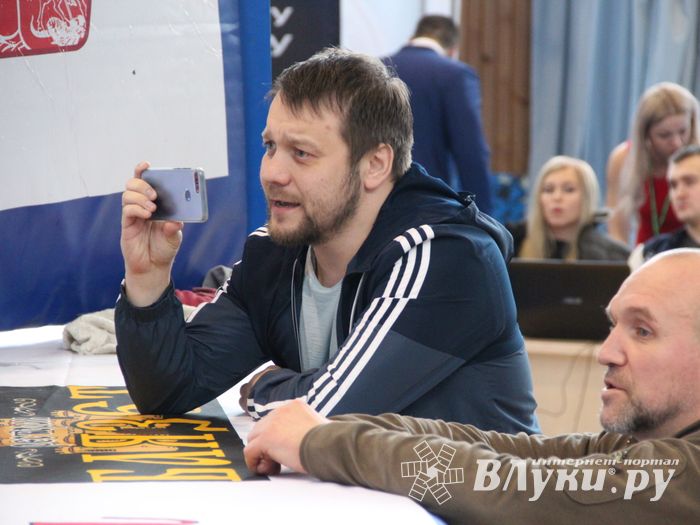 Открытый кубок по смешанному боевому единоборству ММА прошел в Великих Луках (ФОТО)