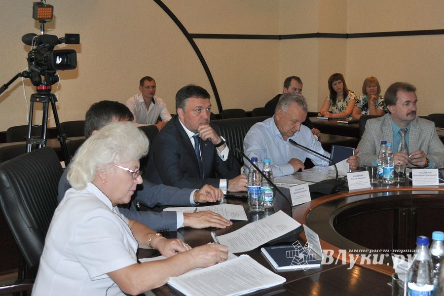 Заседание оперативной рабочей группы в сфере экономики под председательством заместителя губернатора С. Г. Перникова прошло на ЗАО «ЗЭТО» (фото)