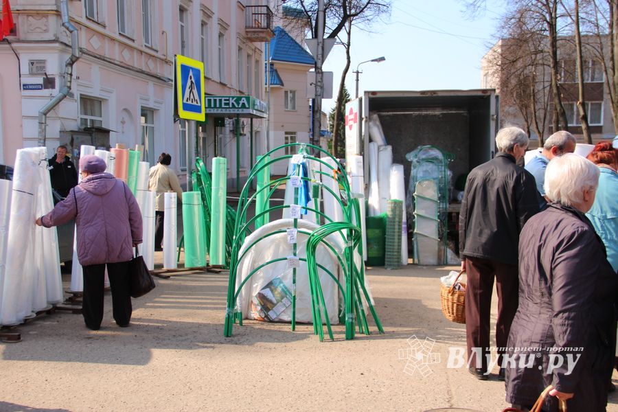 СТЦ «СтройСам» порадовал великолучан на универсальной ярмарке «Весна-2018» (ФОТО)