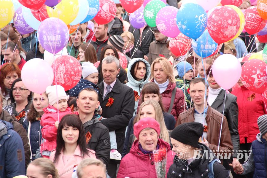 В Великих Луках отмечают День Победы (ФОТО)