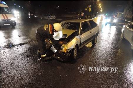 6 человек погибли, 42 пострадали на дорогах Псковской области за неделю (фото)