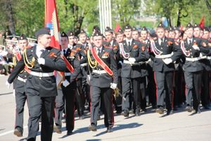 В Великих Луках прошел Парад Победы (ФОТО)
