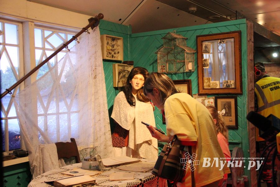 В Великих Луках работает инсталляция «Поезд Победы» (ФОТО)