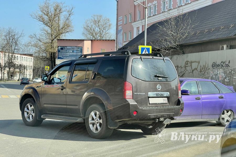 ДТП на проспекте Октябрьском в Великих Луках (ФОТО)