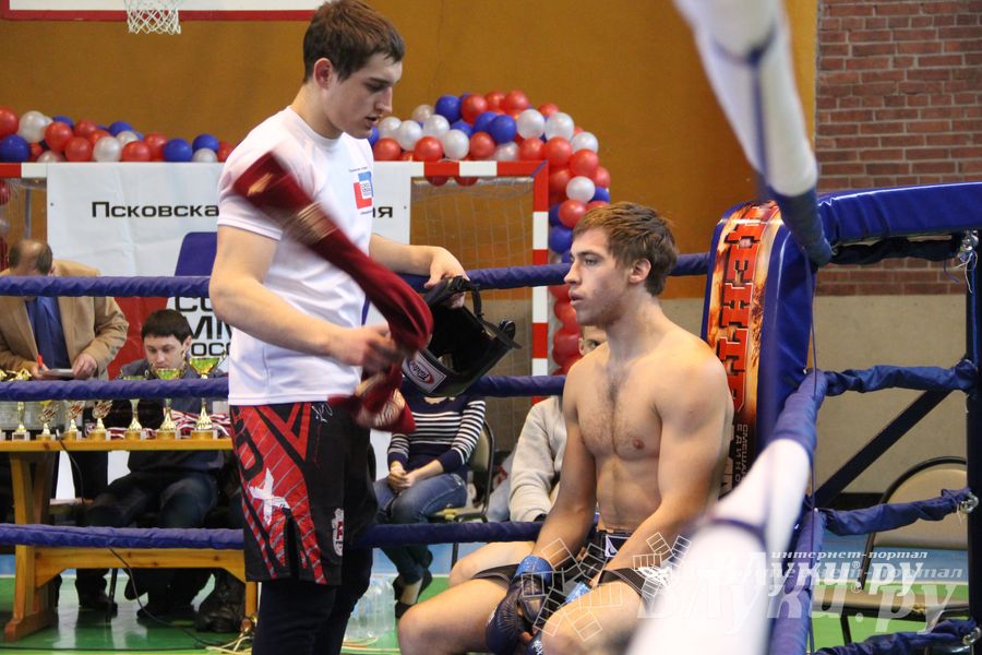 В Великих Луках прошел межрегиональный Открытый Кубок по смешанному боевому единоборству (фото)