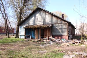 В Великих Луках сносят бараки (ФОТО)