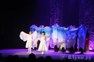  В ДК им. Ленина состоялся отчетный концерт студии восточного танца «Восточные сладости» (фото)