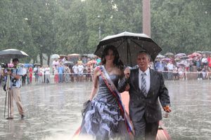 Великолукской «Бригантине» пришлось поплавать под дождём (ФОТО)