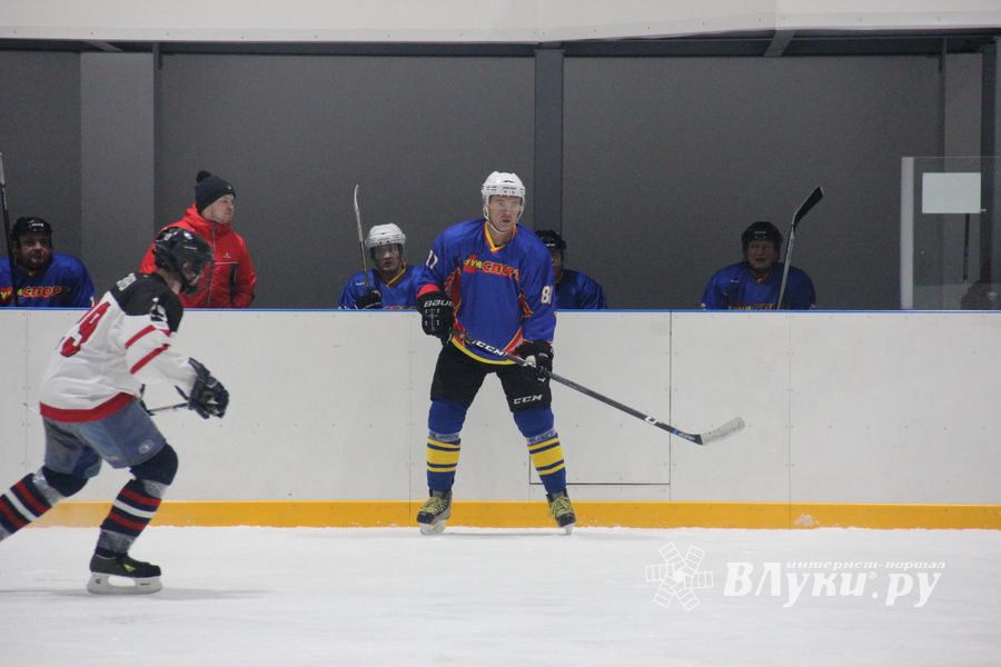 ХК «ЛукиСпорт» разгромила команду Невеля (ФОТО)