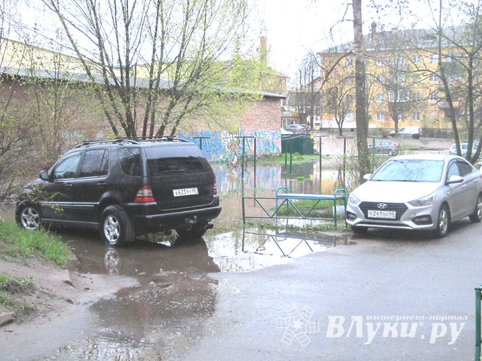 Губернатору напомнили про жёсткий контроль за подтоплениями в Великих Луках