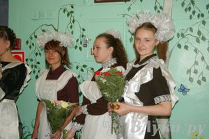 «Последний звонок» в школах Великих Лук