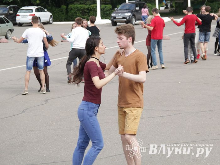 Репетиция вальса