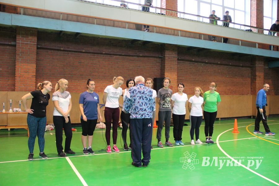 В Великих Луках прошло Первенство города среди спортивных семей (ФОТО)