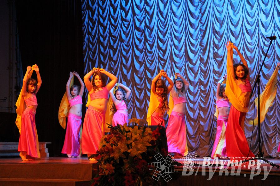 В Великих Луках прошел конкурс «Мисс A-Dance-2015» (фото, видео)