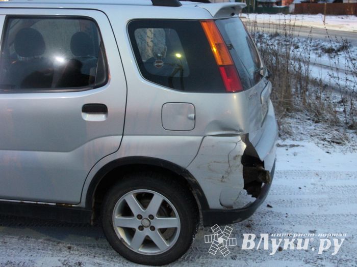 В ДТП на Гражданской столкнулись Suzuki и Chevrolet Lacetti (ФОТО)